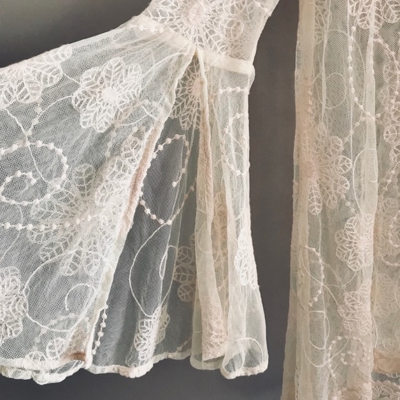 Boho Sheer Bell Sleeve Blouse - Picture 3 of 8